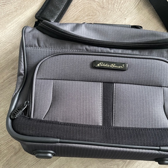 Eddie Bauer Luggage Carry On Grey Shoulder Bag - Picture 3 of 15